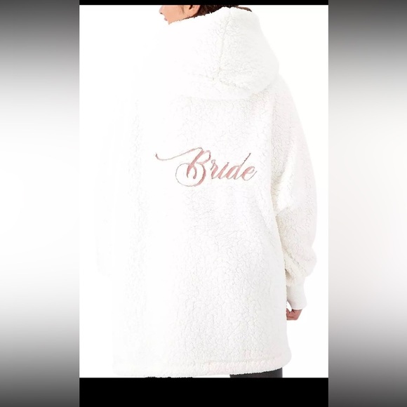 BumbleBella by Jill Martin The Lounger "I Do" Sherpa Hoodie Bride - Picture 9 of 9